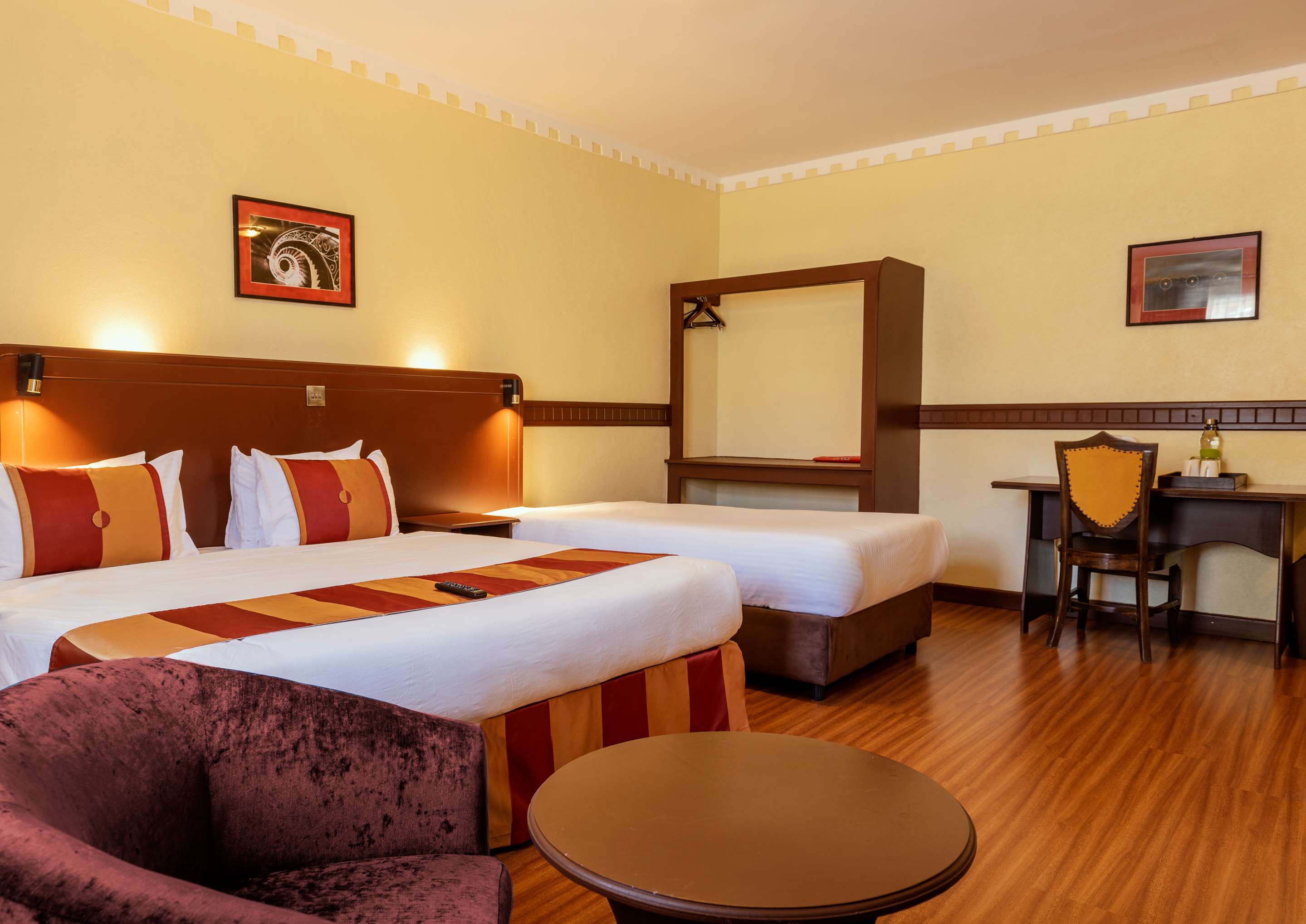 Tafaria Castle image 3